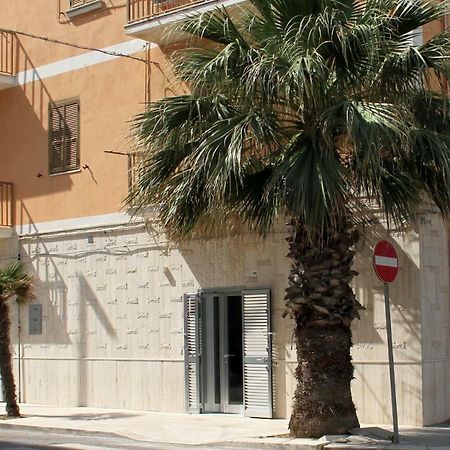 Apartamento Loft 92 Margherita Di Savoia Exterior foto