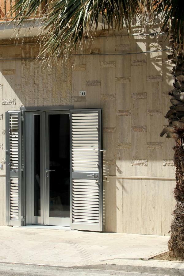 Apartamento Loft 92 Margherita Di Savoia Exterior foto